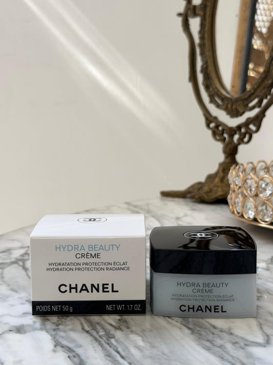 CHANEL Hydra Beauty Cream
Hydration Protection Radiance