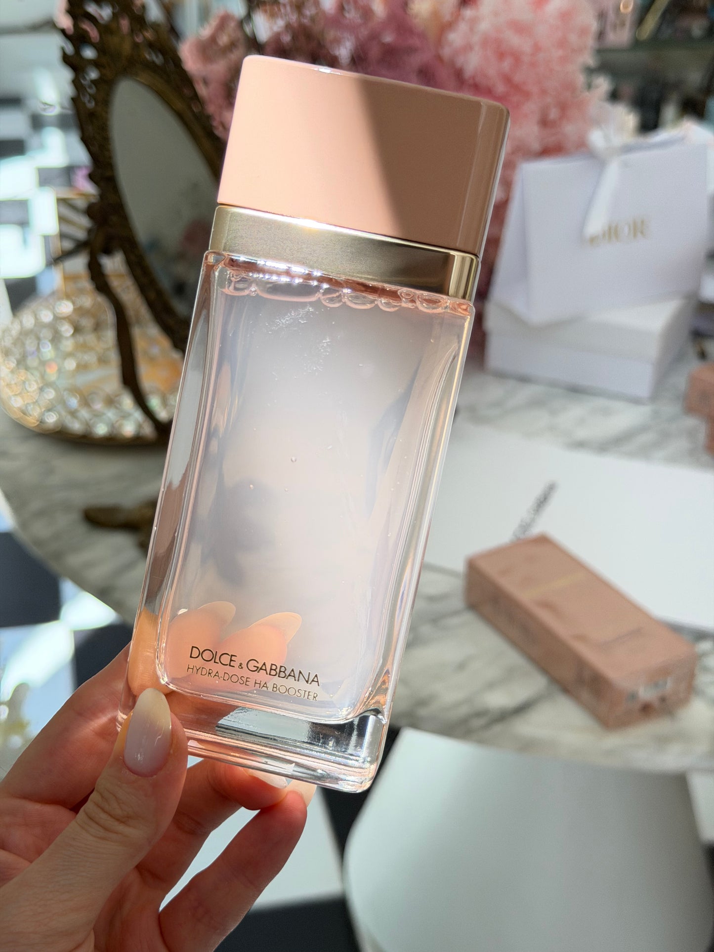 DOLCE&GABBANA Hydra-Dose HA Booster
Hydrating & Brightening Essence