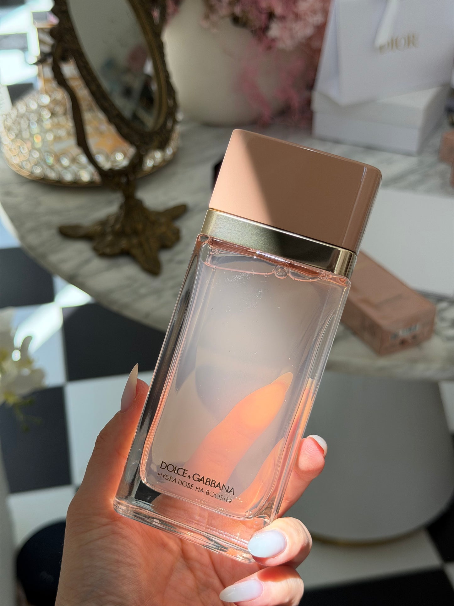 DOLCE&GABBANA Hydra-Dose HA Booster
Hydrating & Brightening Essence