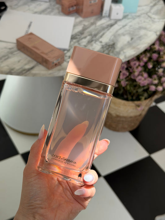 DOLCE&GABBANA Hydra-Dose HA Booster
Hydrating & Brightening Essence