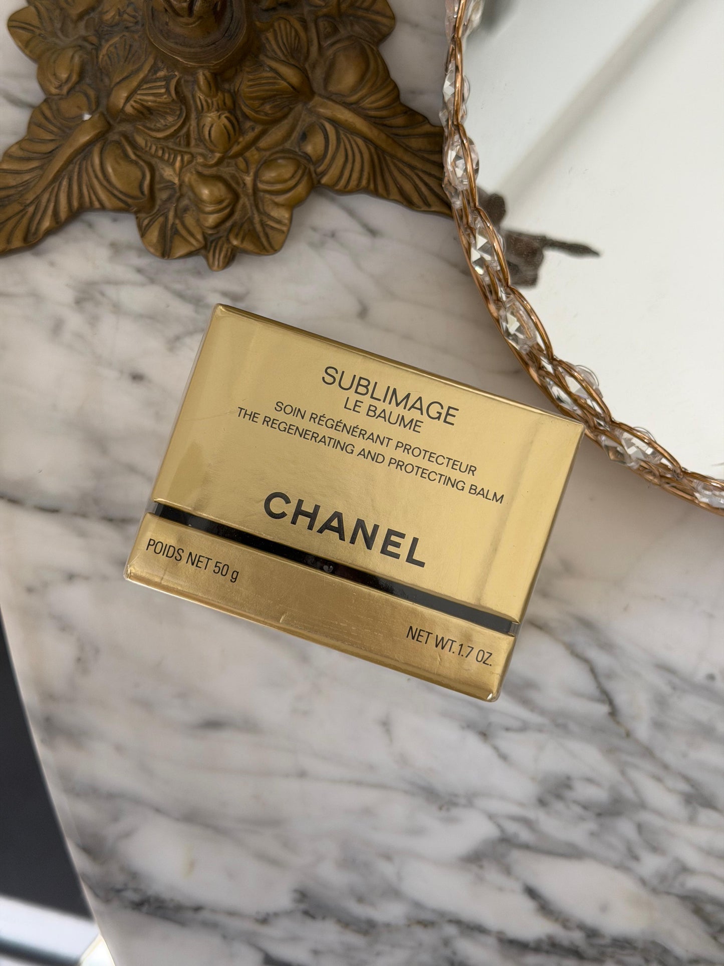 CHANEL Sublimage Le Baume
Ultimate Protecting Balm: Reinvigorates and Comforts