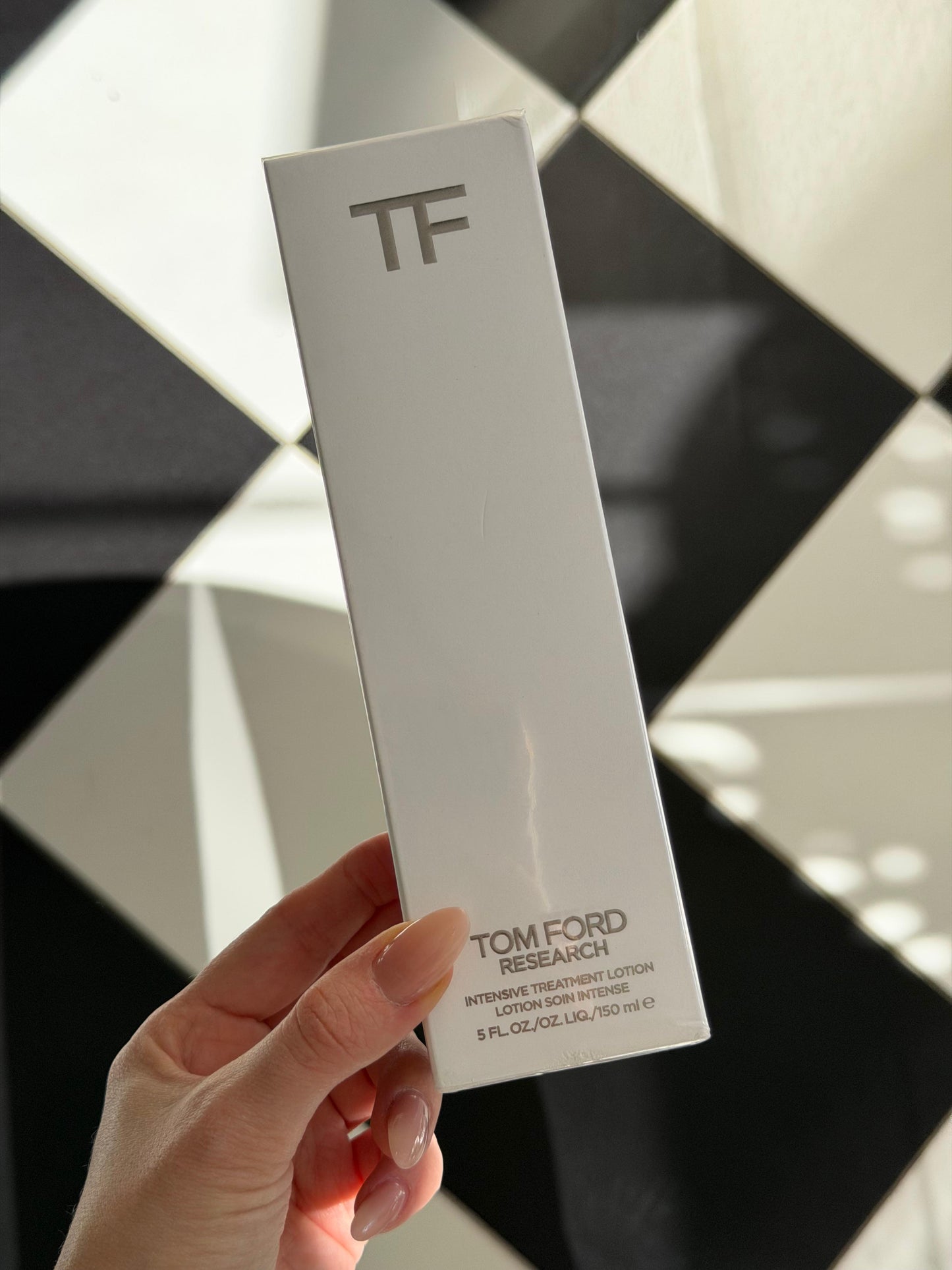 TOM FORD Research Intensive Treatment Lotion