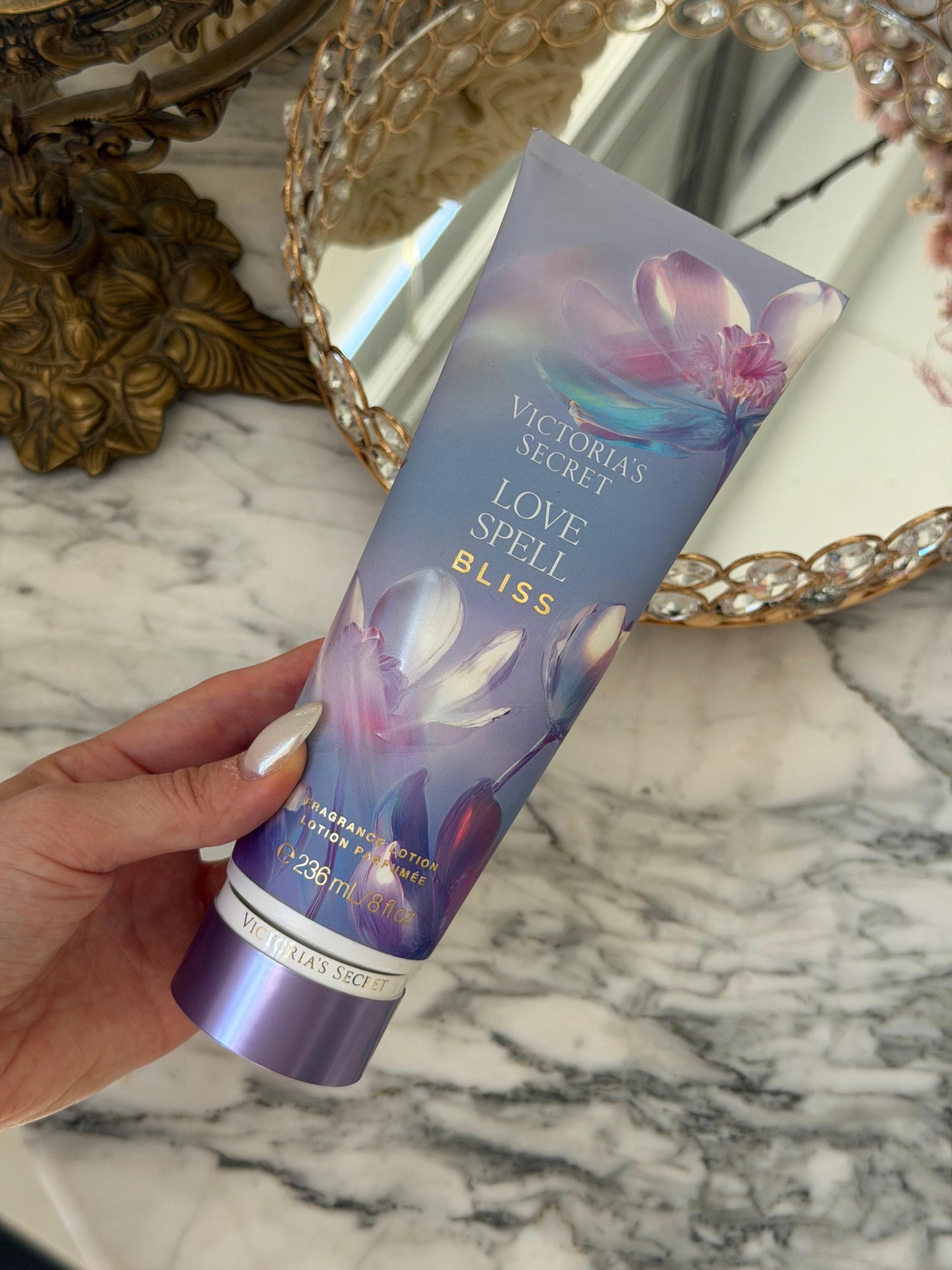 VICTORIA’S SECRET Love Spell Bliss
Fragrance Lotion