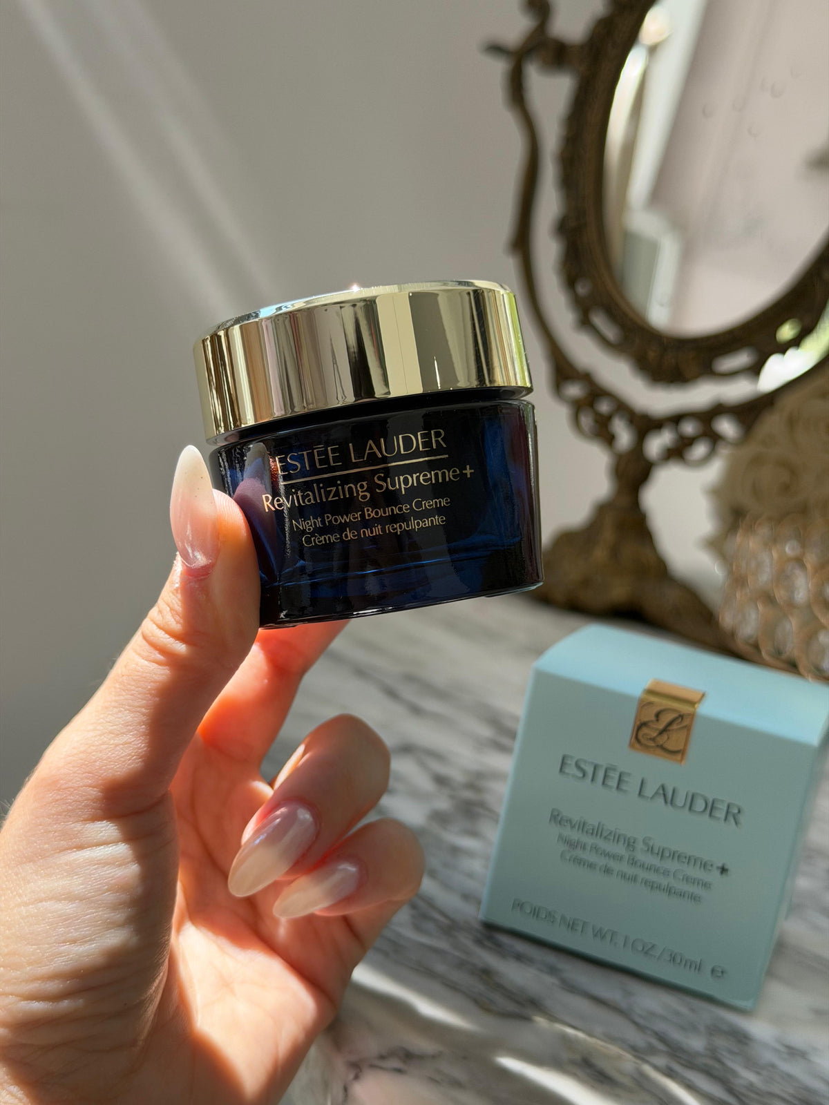 ESTEE LAUDER Revitalizing Supreme+
Night Power Bounce Creme Moisturizer