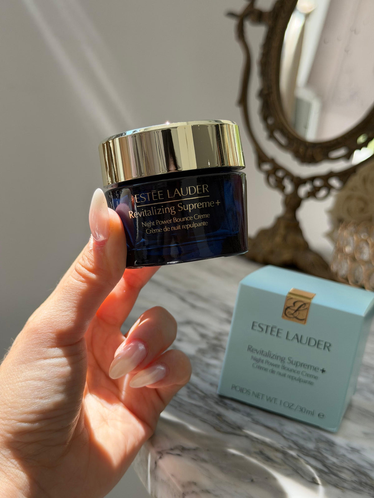 ESTEE LAUDER Revitalizing Supreme+
Night Power Bounce Creme Moisturizer