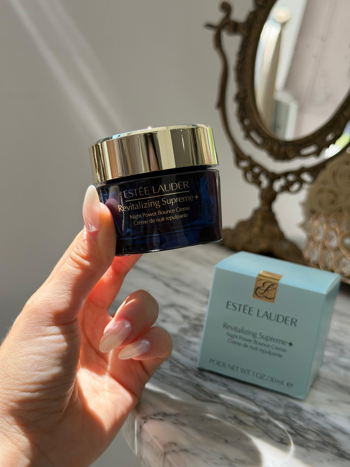 ESTEE LAUDER Revitalizing Supreme+
Night Power Bounce Creme Moisturizer