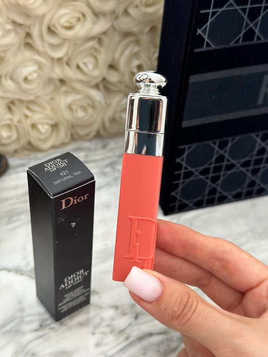 DIOR Addict Lip Tint
Hydrating No-Transfer And Long Wear