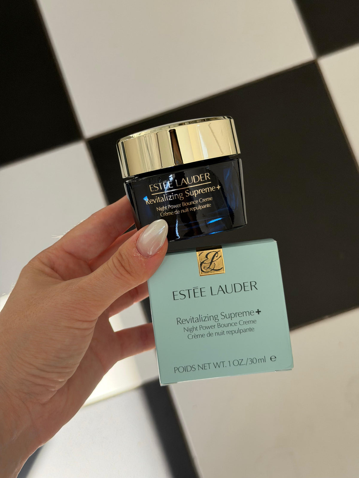ESTEE LAUDER Revitalizing Supreme+
Night Power Bounce Creme Moisturizer