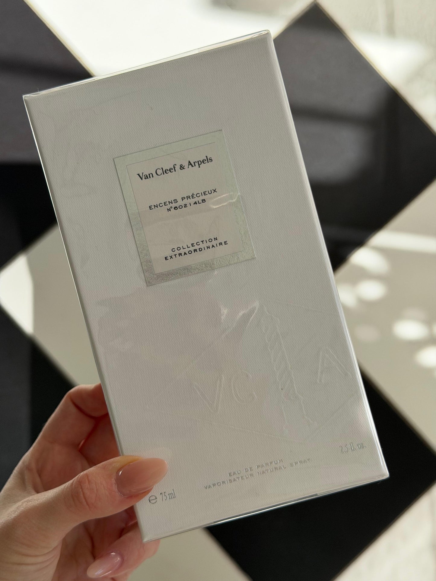 VAN CLEEF & ARPELS Encens Précieux Eau De Parfum - Collection Extraordinaire