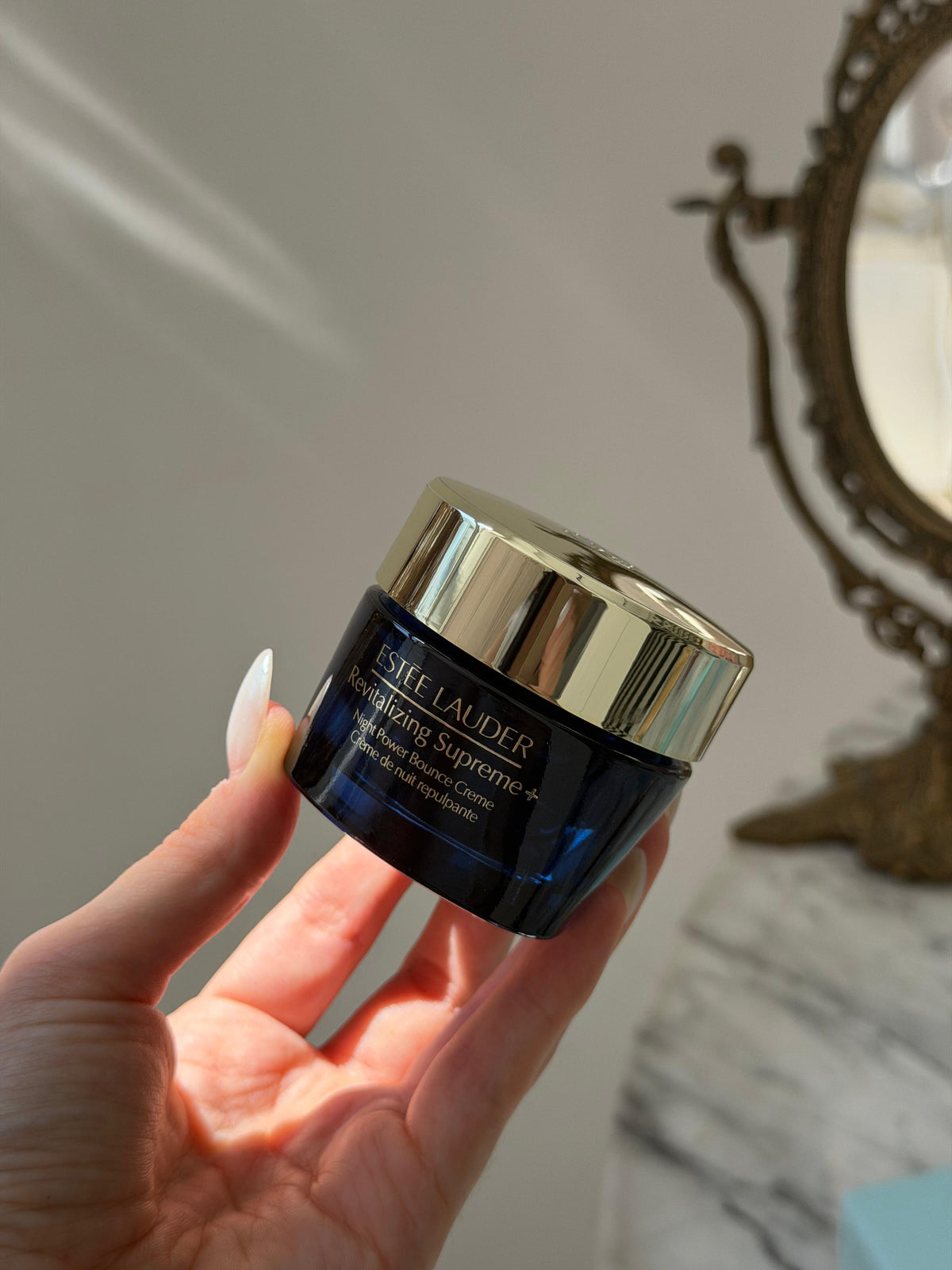 ESTEE LAUDER Revitalizing Supreme+
Night Power Bounce Creme Moisturizer