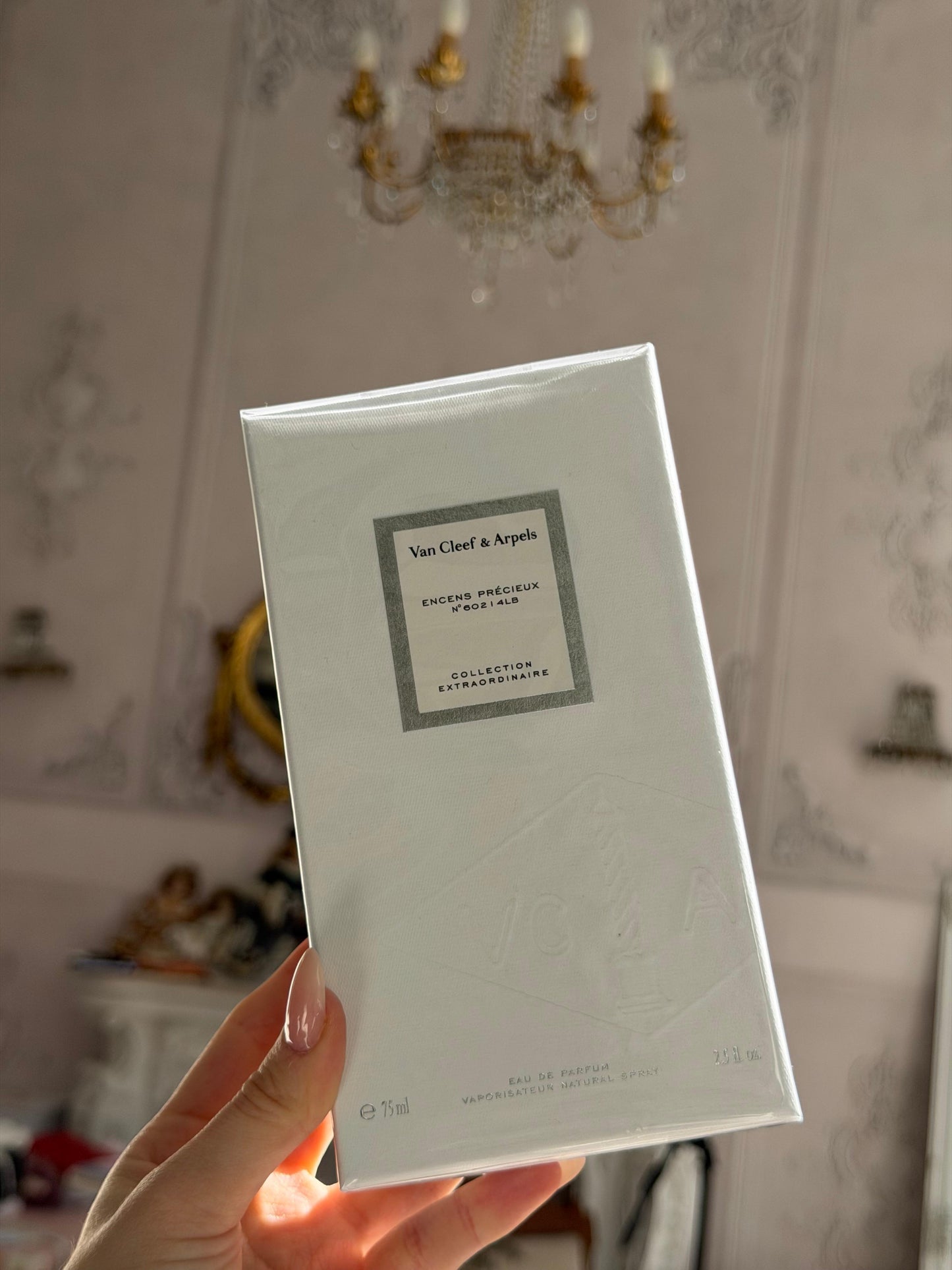 VAN CLEEF & ARPELS Encens Précieux Eau De Parfum - Collection Extraordinaire