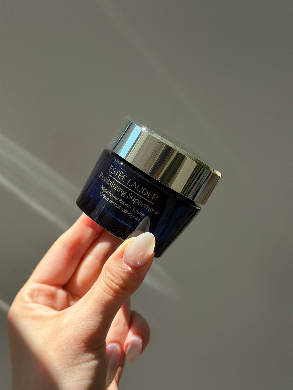 ESTEE LAUDER Revitalizing Supreme+
Night Power Bounce Creme Moisturizer