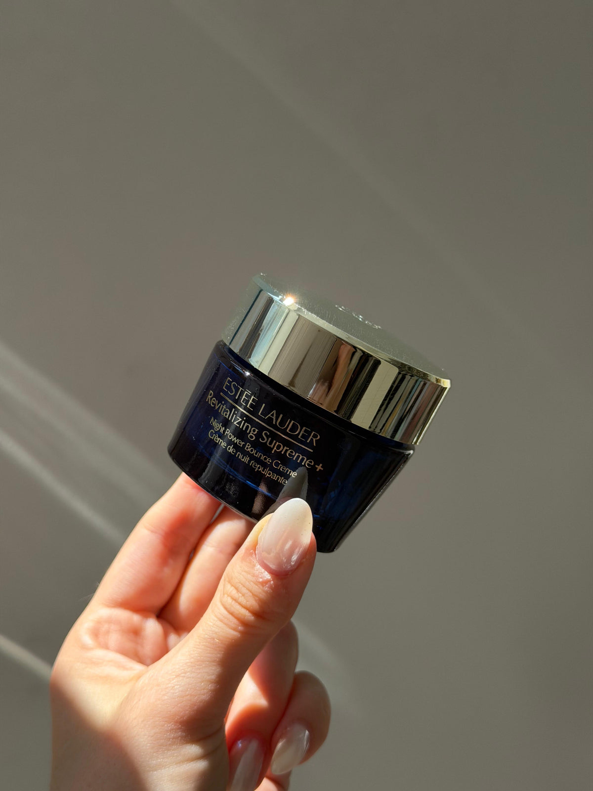ESTEE LAUDER Revitalizing Supreme+
Night Power Bounce Creme Moisturizer