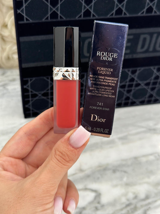 DIOR Rouge Forever Liquid (741)
Transfer-Proof Liquid Lipstick