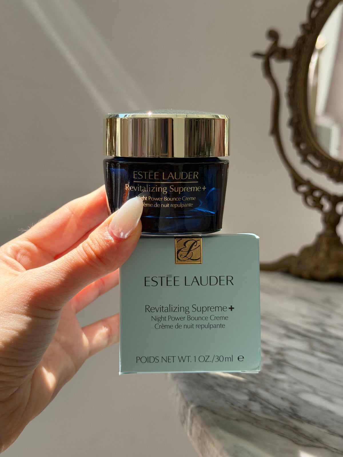 ESTEE LAUDER Revitalizing Supreme+
Night Power Bounce Creme Moisturizer