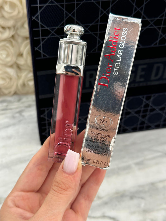 DIOR Addict Stellar Gloss
Balm Lip Gloss - Plumping Shine - 24h Hydration
