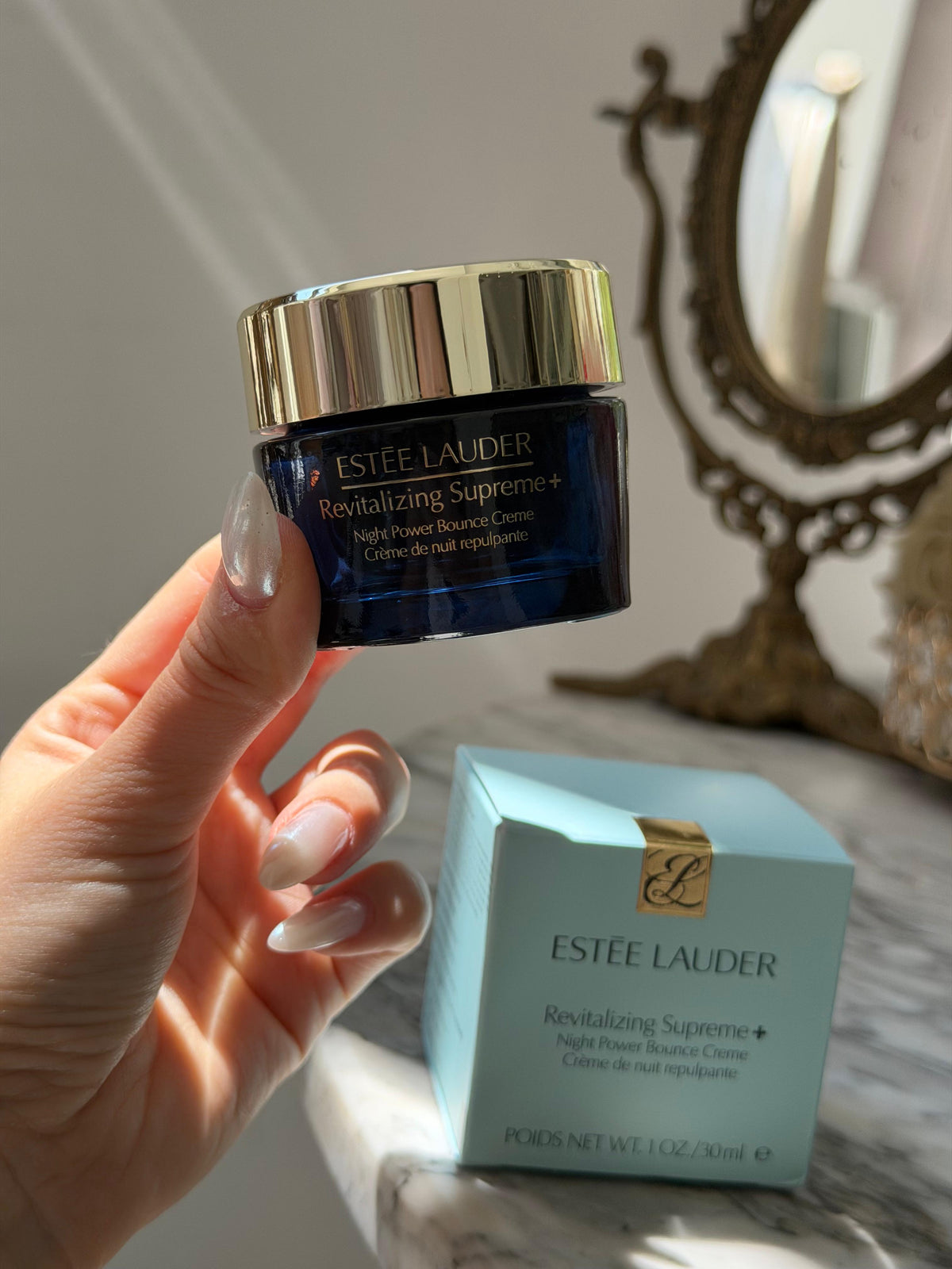 ESTEE LAUDER Revitalizing Supreme+
Night Power Bounce Creme Moisturizer