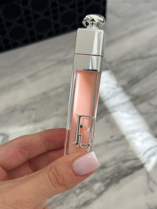 DIOR Addict Lip Maximizer
Plumping Gloss - Instant and Long-Term Volume Effect - 24h Hydration