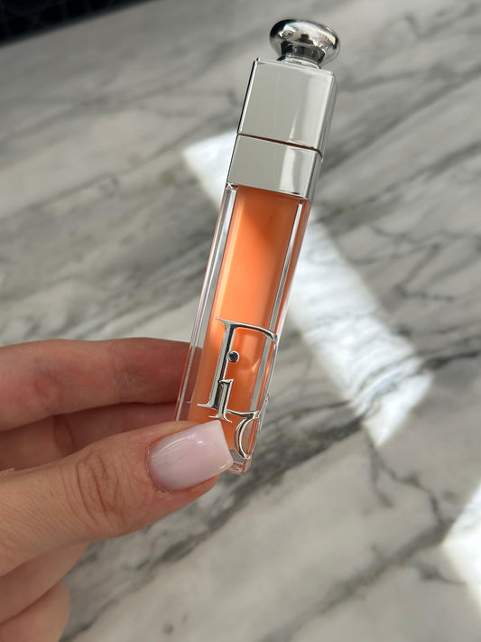 DIOR Addict Lip Maximizer (004)
Plumping Gloss - Instant and Long-Term Volume Effect - 24h Hydration