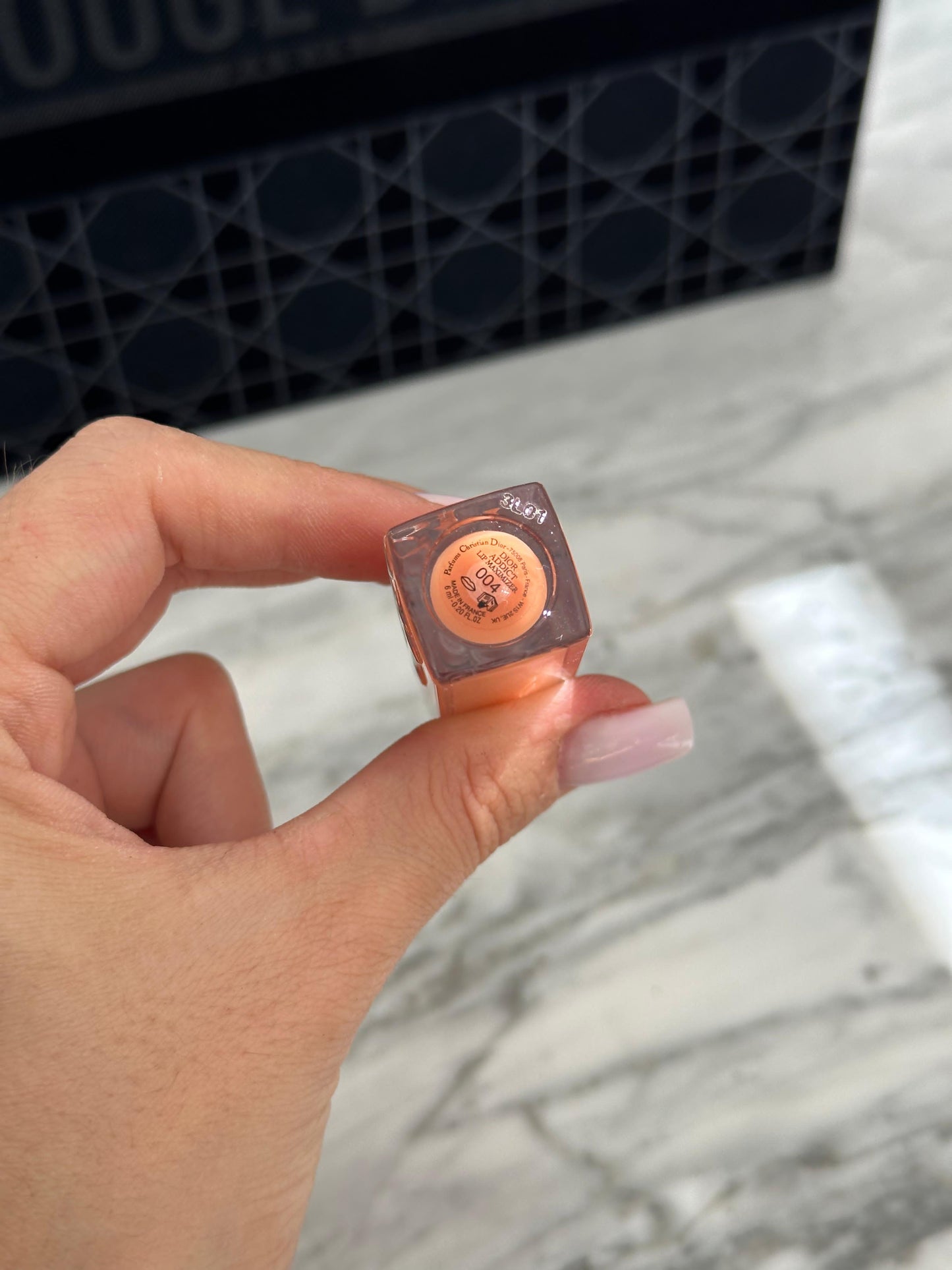 DIOR Addict Lip Maximizer
Plumping Gloss - Instant and Long-Term Volume Effect - 24h Hydration