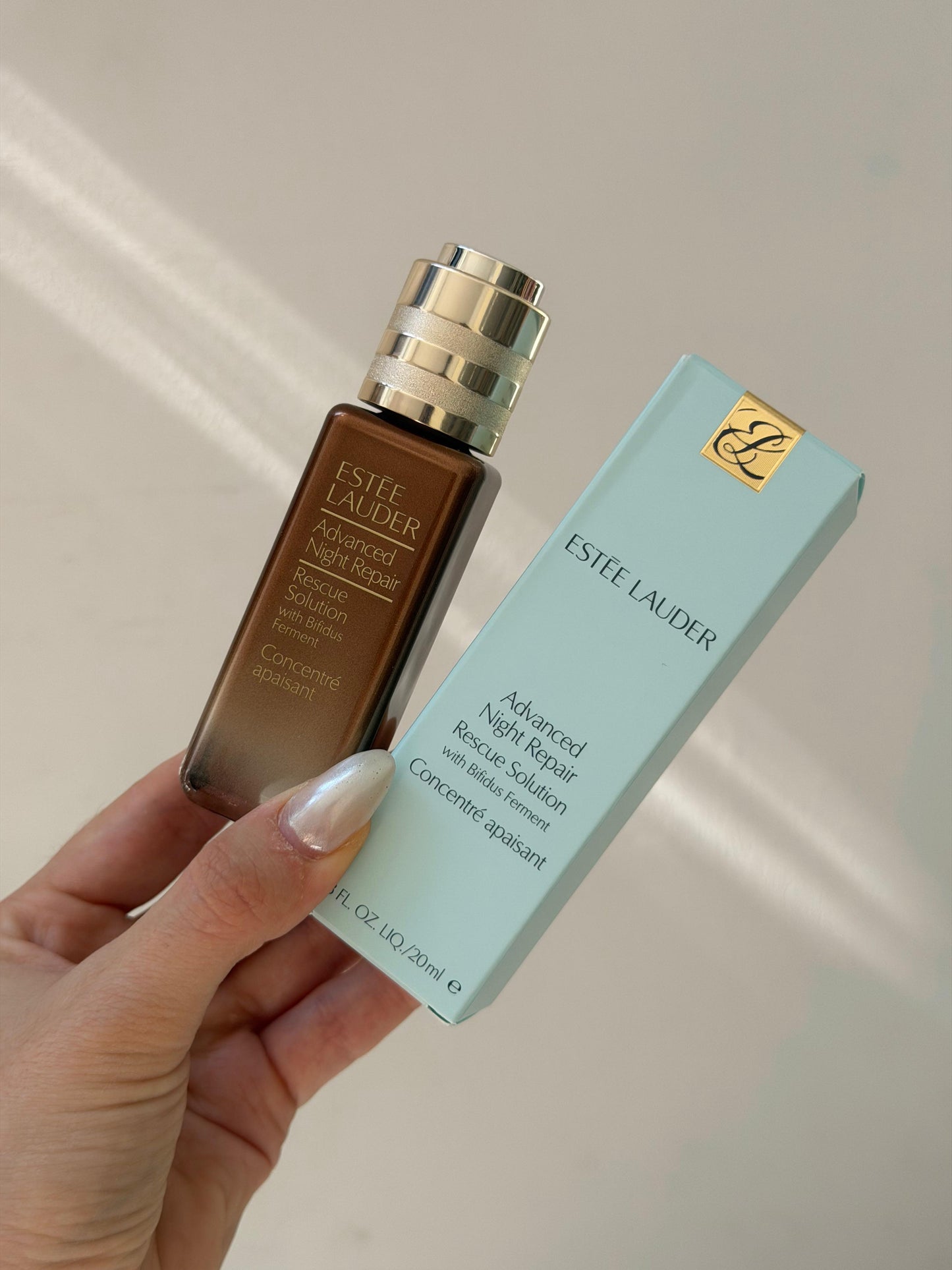 ESTEE LAUDER Advanced Night Repair
Rescue Solution Serum With 15% Bifidus Ferment