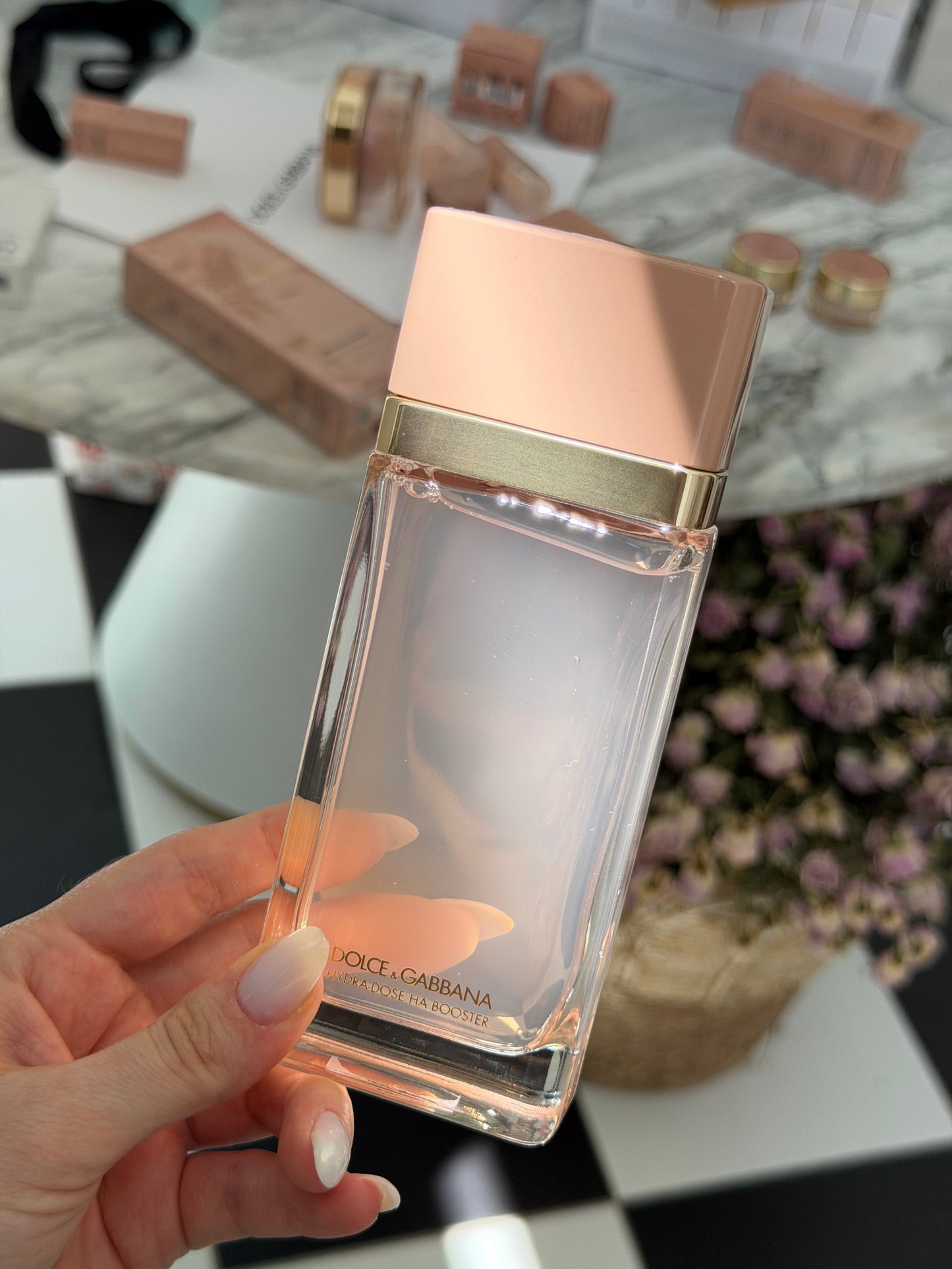 DOLCE&GABBANA Hydra-Dose HA Booster
Hydrating & Brightening Essence