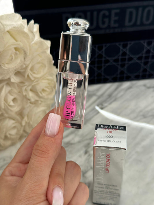 DIOR Addict Lip Glow Oil - Universal Clear
Nourishing Lip Oil - Intense Gloss