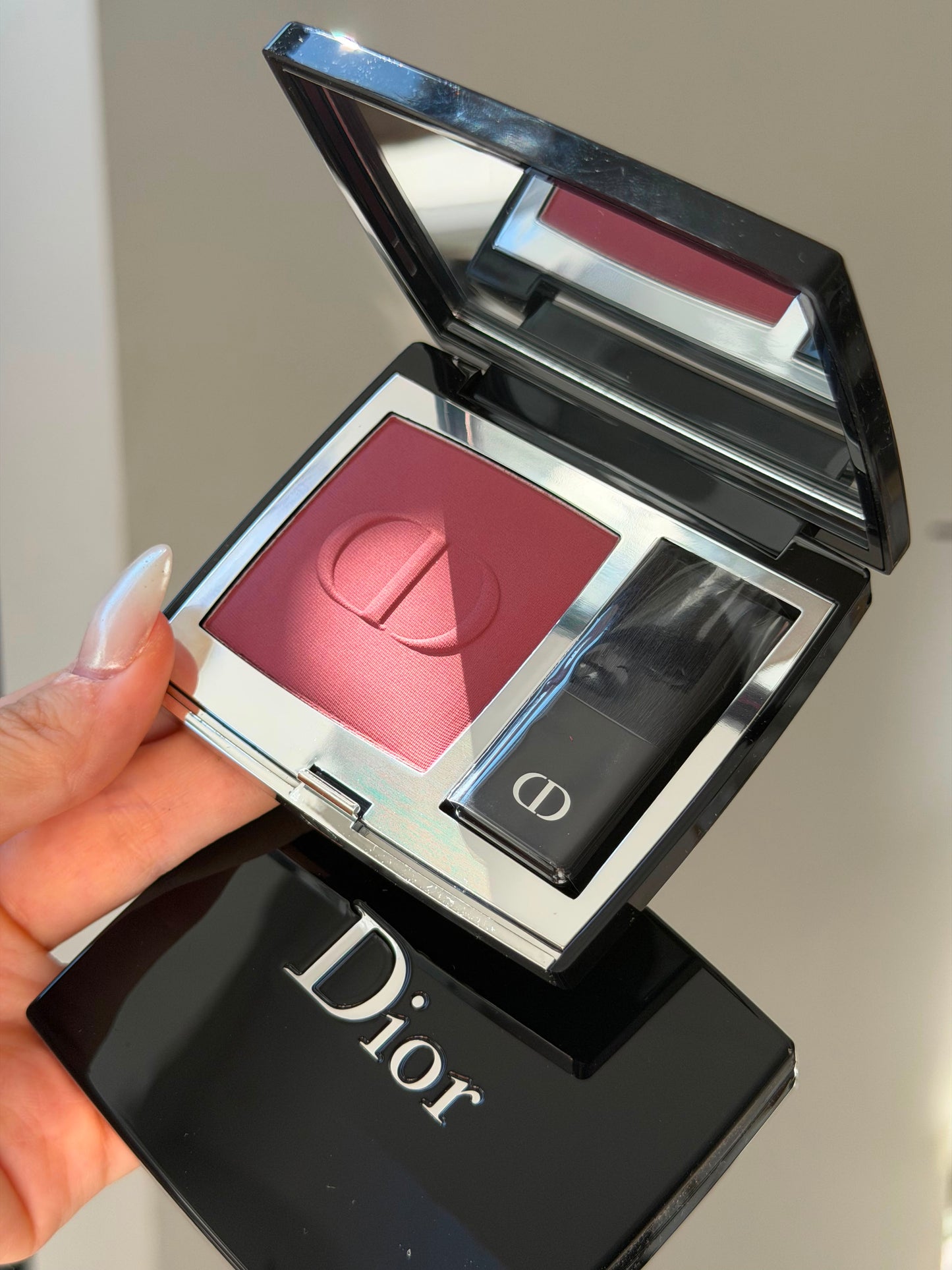 DIOR Rouge Blush
Couture Colour Makeup - Long Wear (720)