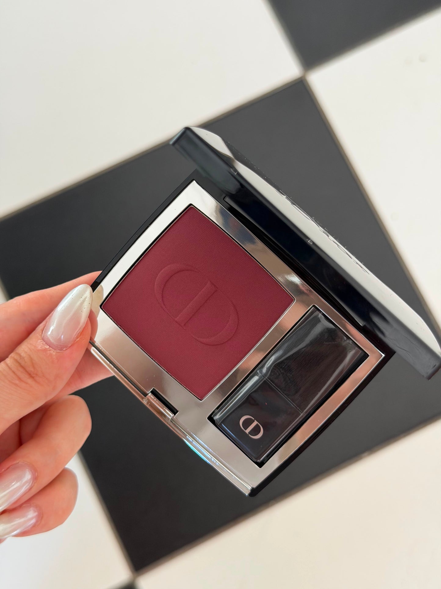 DIOR Rouge Blush
Couture Colour Makeup - Long Wear (720)