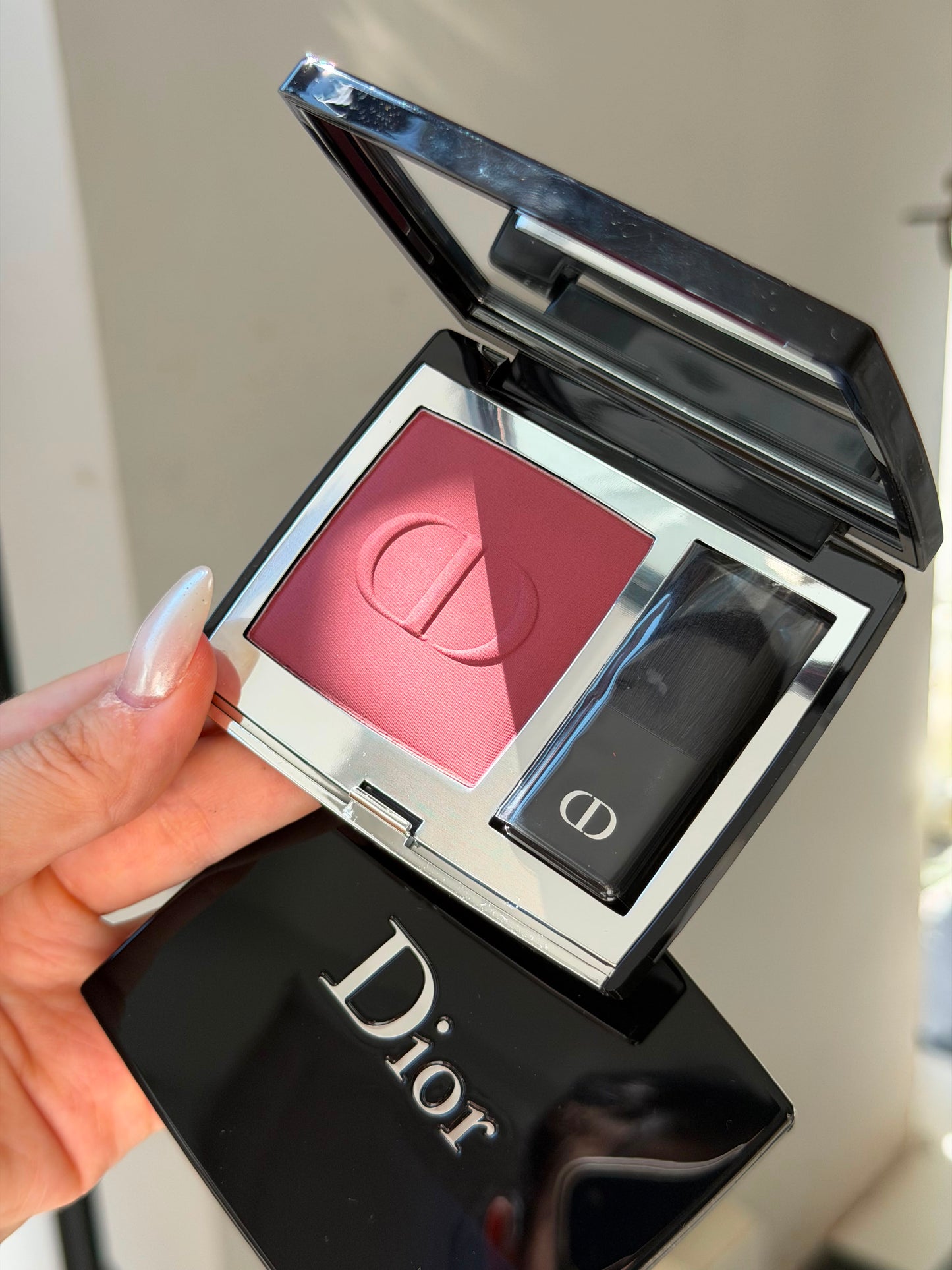 DIOR Rouge Blush
Couture Colour Makeup - Long Wear (720)