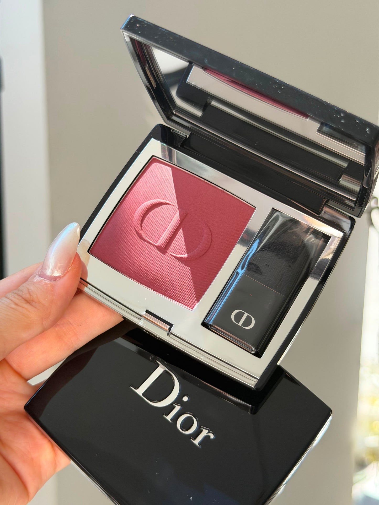 DIOR Rouge Blush
Couture Colour Makeup - Long Wear (720)