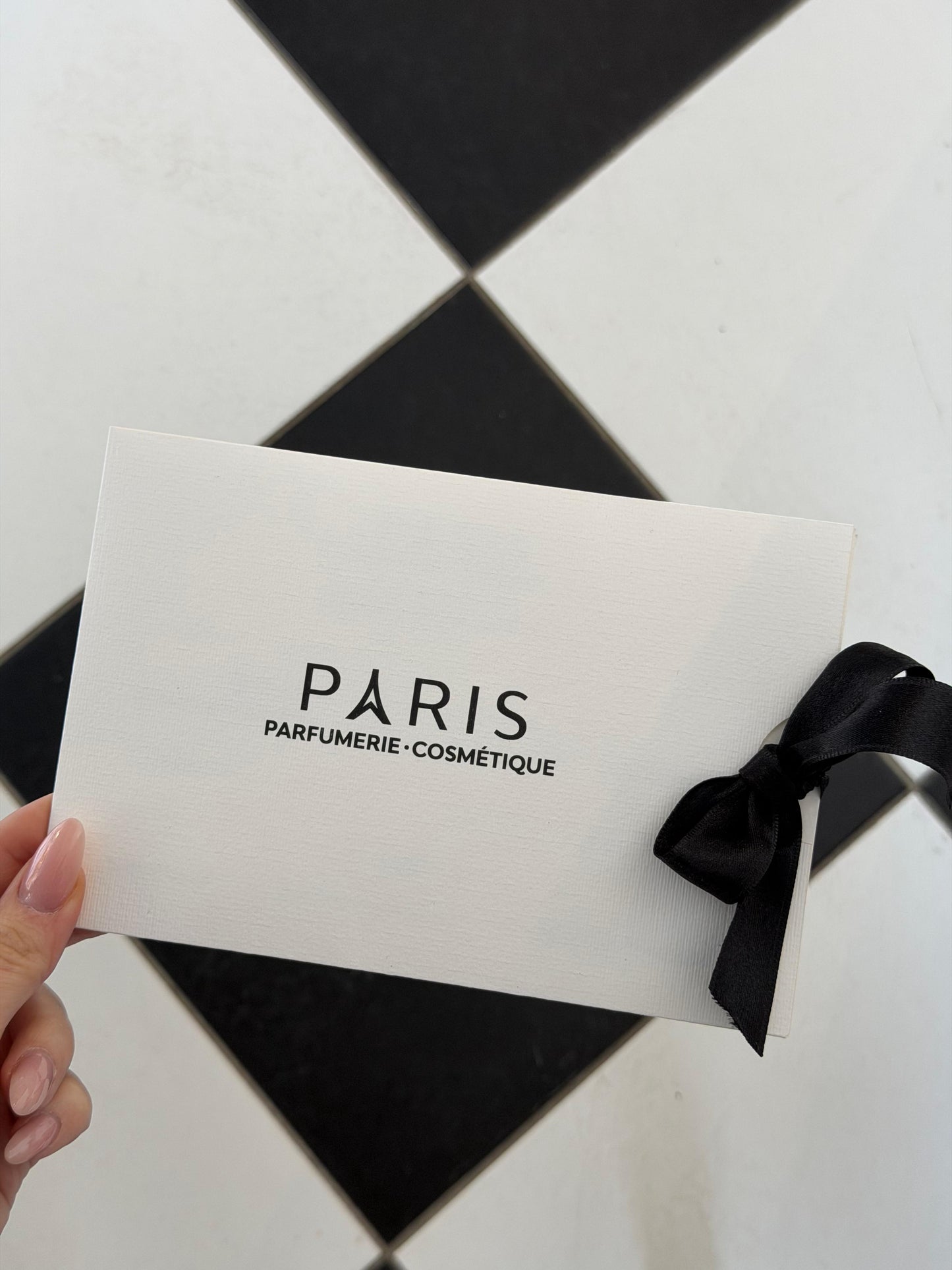PARIS PARFUMERIE-COSMÉTIQUE Gift Card