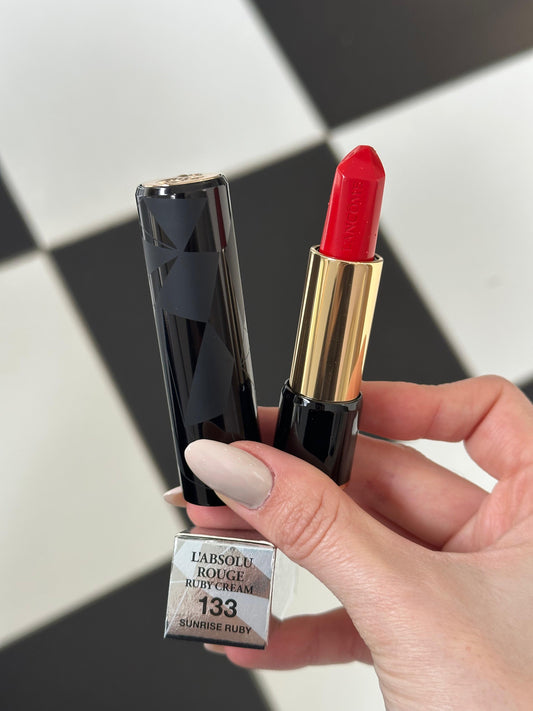 LANCÔME L'Absolu Rouge Cream Lipstick 18H Comfort, Hydrating and Shaping Lipcolor (133)