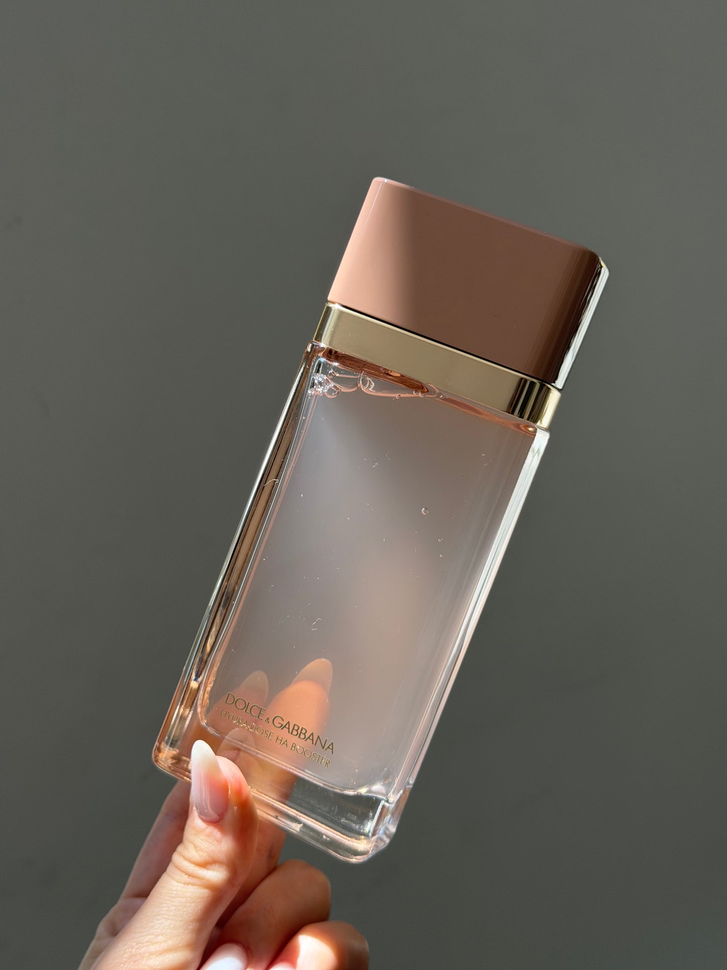 DOLCE&GABBANA Hydra-Dose HA Booster
Hydrating & Brightening Essence