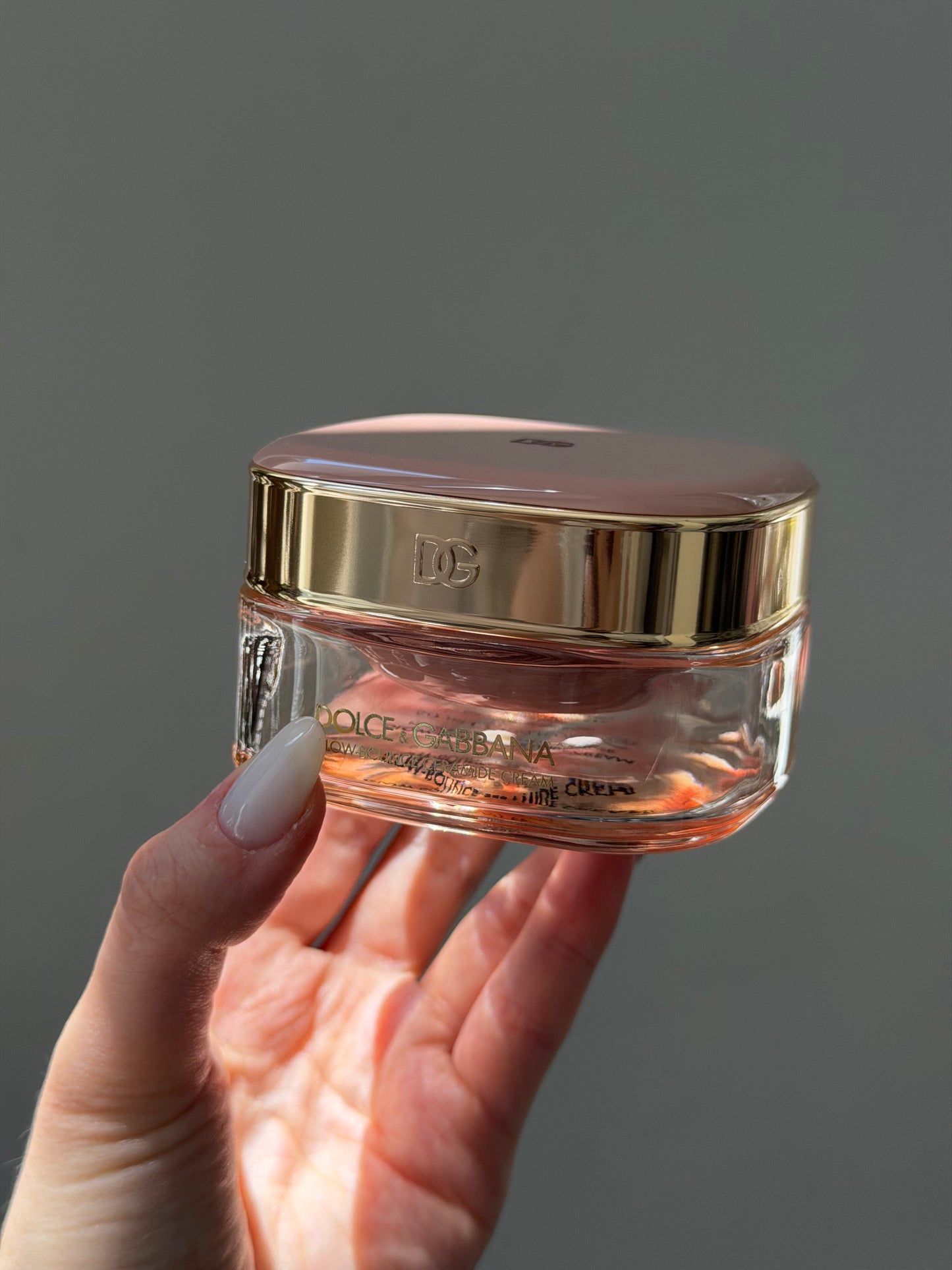 DOLCE&GABBANA Glow-Bounce Ceramide Cream
Plumping & Refining Moisturizer