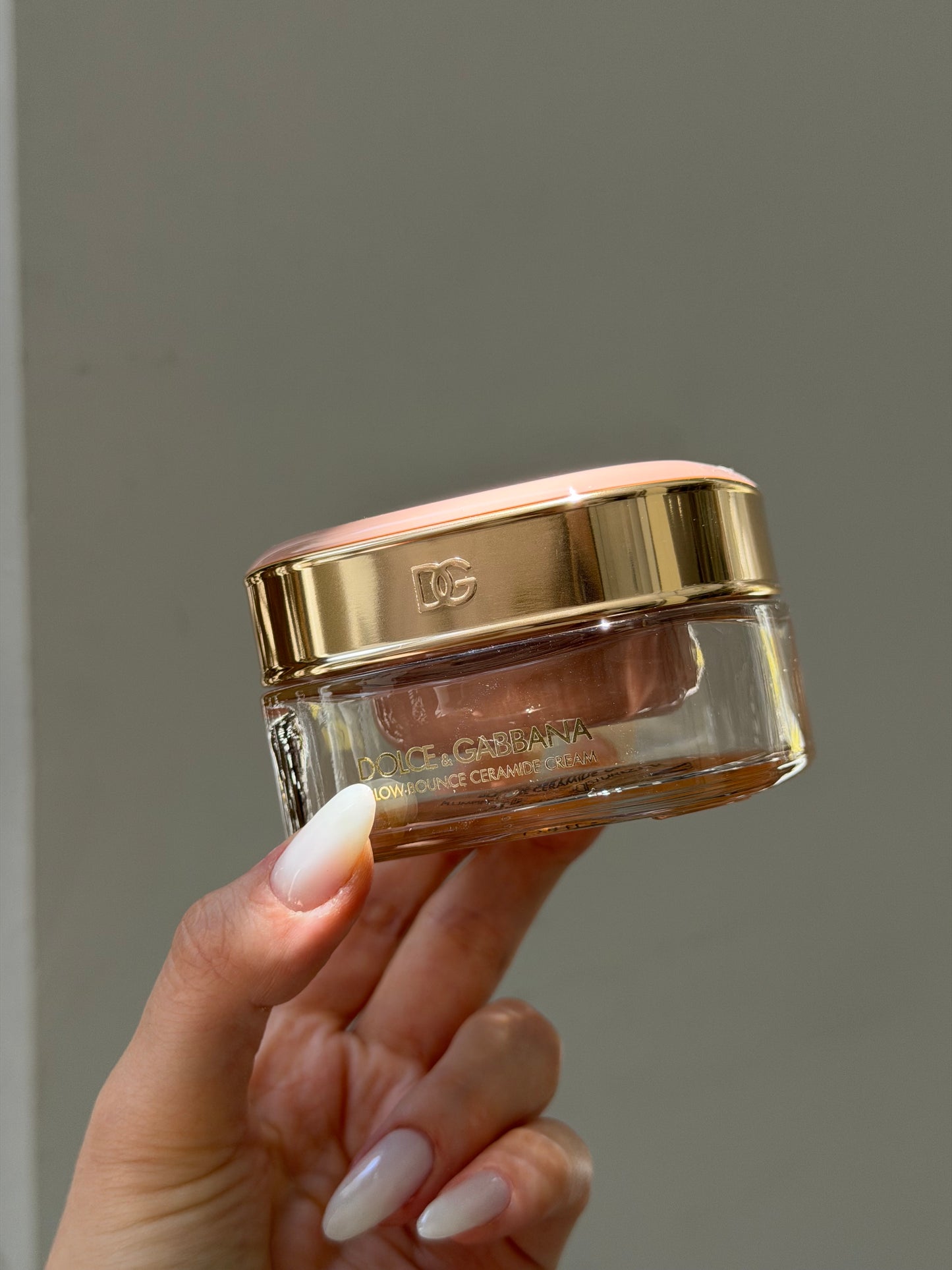 DOLCE&GABBANA Glow-Bounce Ceramide Cream
Plumping & Refining Moisturizer