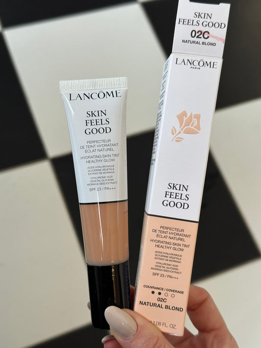 LANCÔME Skin Feels Good Skin Nourishing Foundation
Moisturizing Light Coverage & SPF23