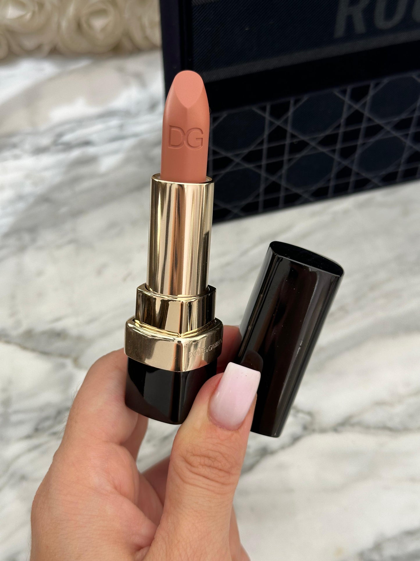 DOLCE&GABBANA Dolce Matte Lipstick (Pa kuti)