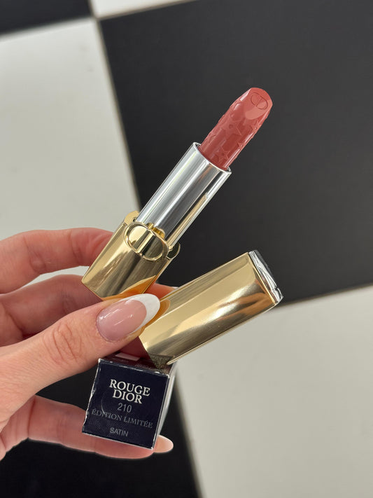 DIOR Rouge Dior - Limited Edition
Couture Color Lipstick (210 Satin) - Hydrating and Longwearing