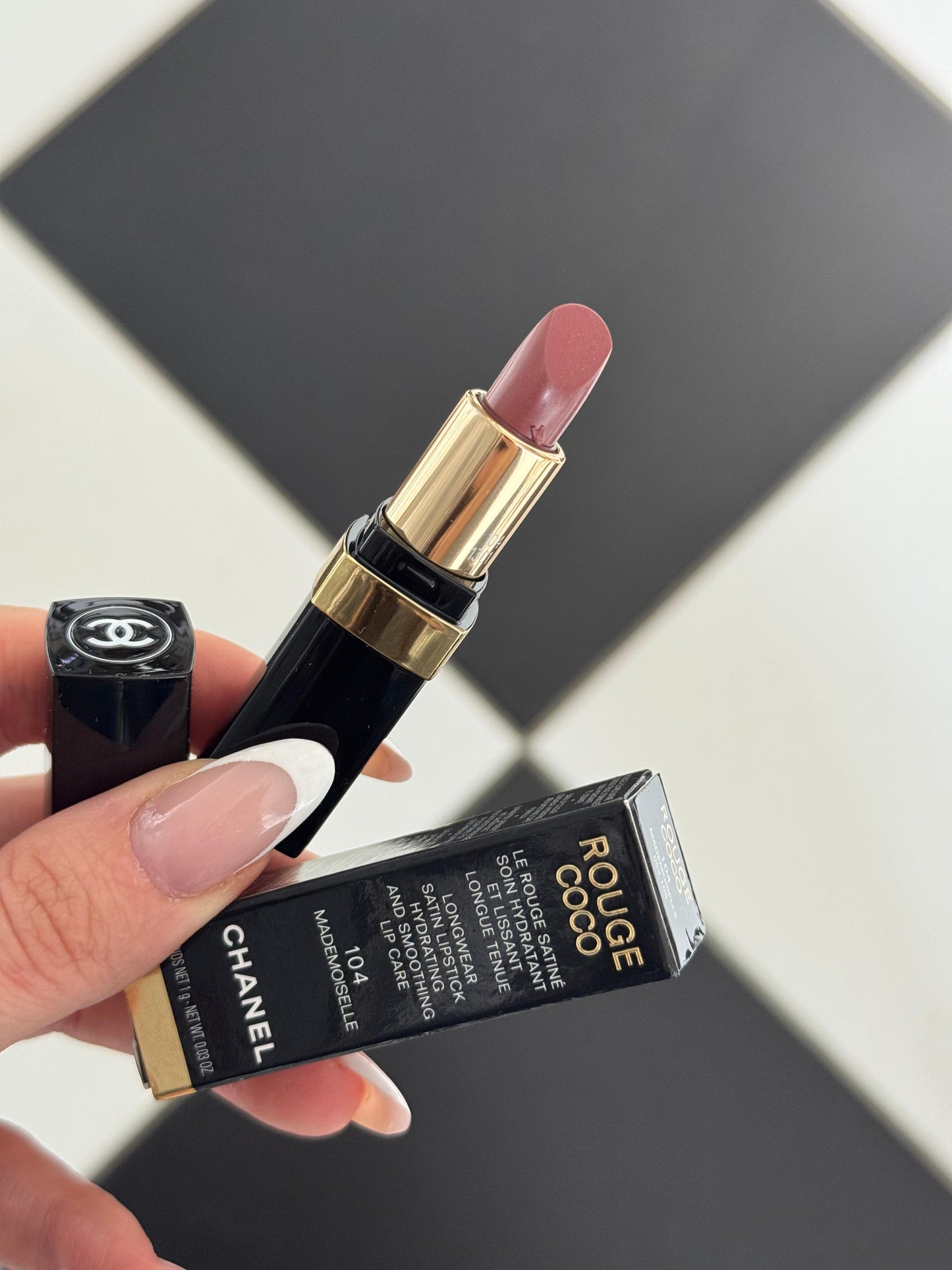 CHANEL Rouge Coco (104)
Ultra Hydrating Mini Lipstick
