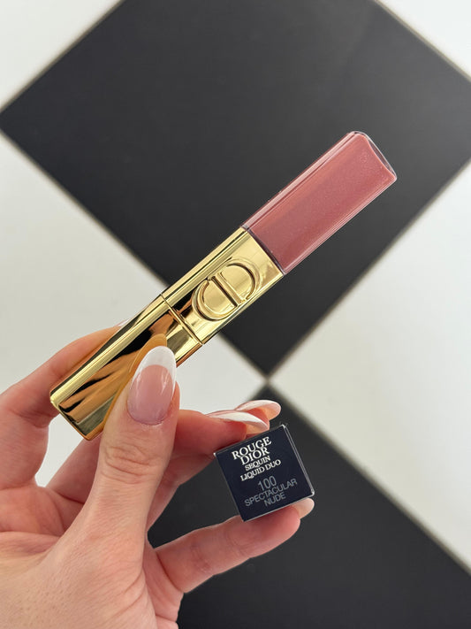 DIOR Rouge Dior Sequin Liquid Duo (100) - Limited Edition
Ultra-Glittery Color, Glossy Shine