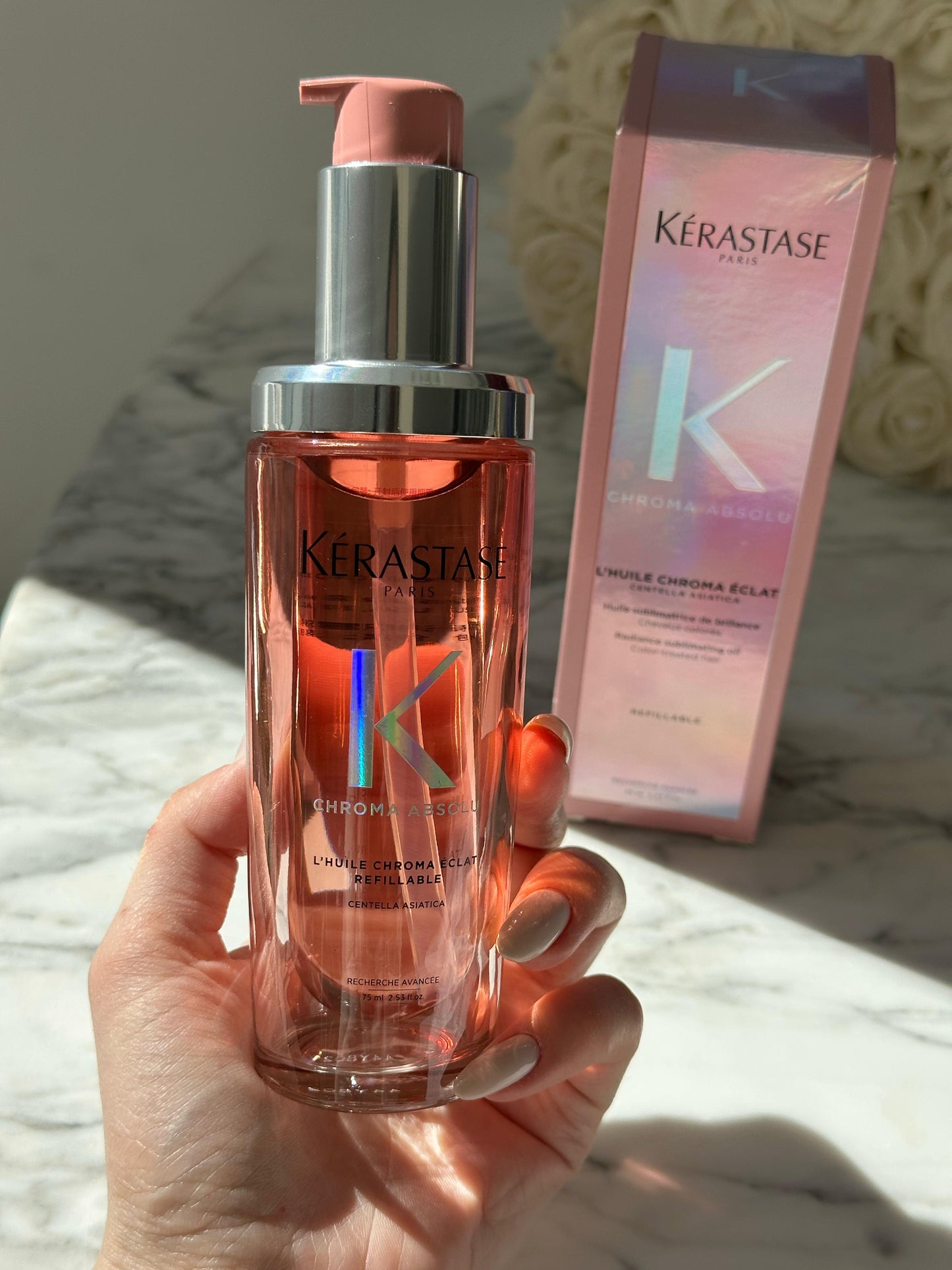 KÉRASTASE Chroma Absolu
L’Huile Chroma Éclat
Radiance Sublimating Hair Oil