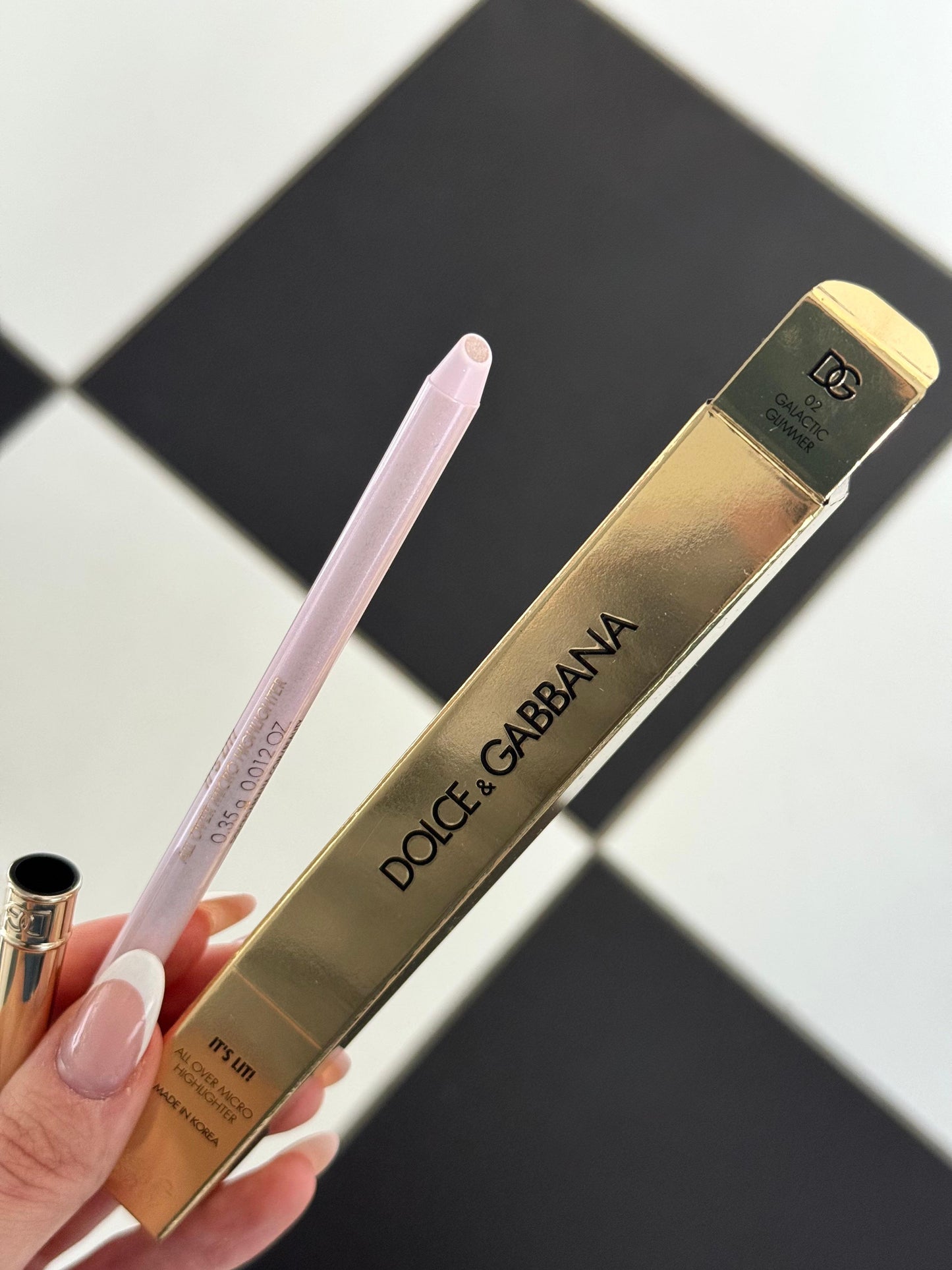 DOLCE&GABBANA It’s Lit!
All Over Micro Highlighter (02)