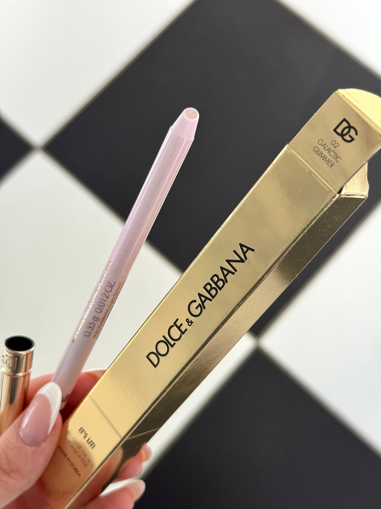 DOLCE&GABBANA It’s Lit!
All Over Micro Highlighter (02)