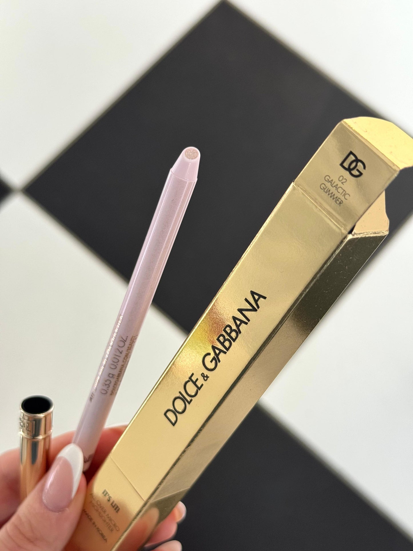 DOLCE&GABBANA It’s Lit!
All Over Micro Highlighter (02)