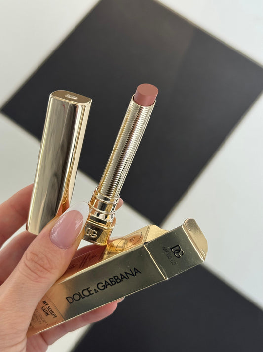 DOLCE&GABBANA My Sculpt Satin
Lasting Color & Hydration Lipstick Stylo - MY 03.03