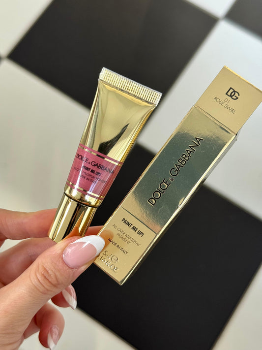 DOLCE&GABBANA Paint Me Up!
All Over Multi-Play Pigment For Face, Eyes And Lips (01)