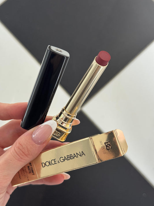 DOLCE&GABBANA My Comfy Matte Lipstick - My 25.05
Instant Rich Color & Hydration Lip Stylo