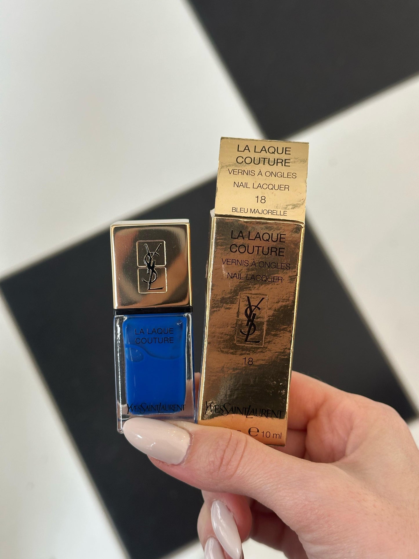 YSL La Laque Couture - Nail Lacquer (18)
