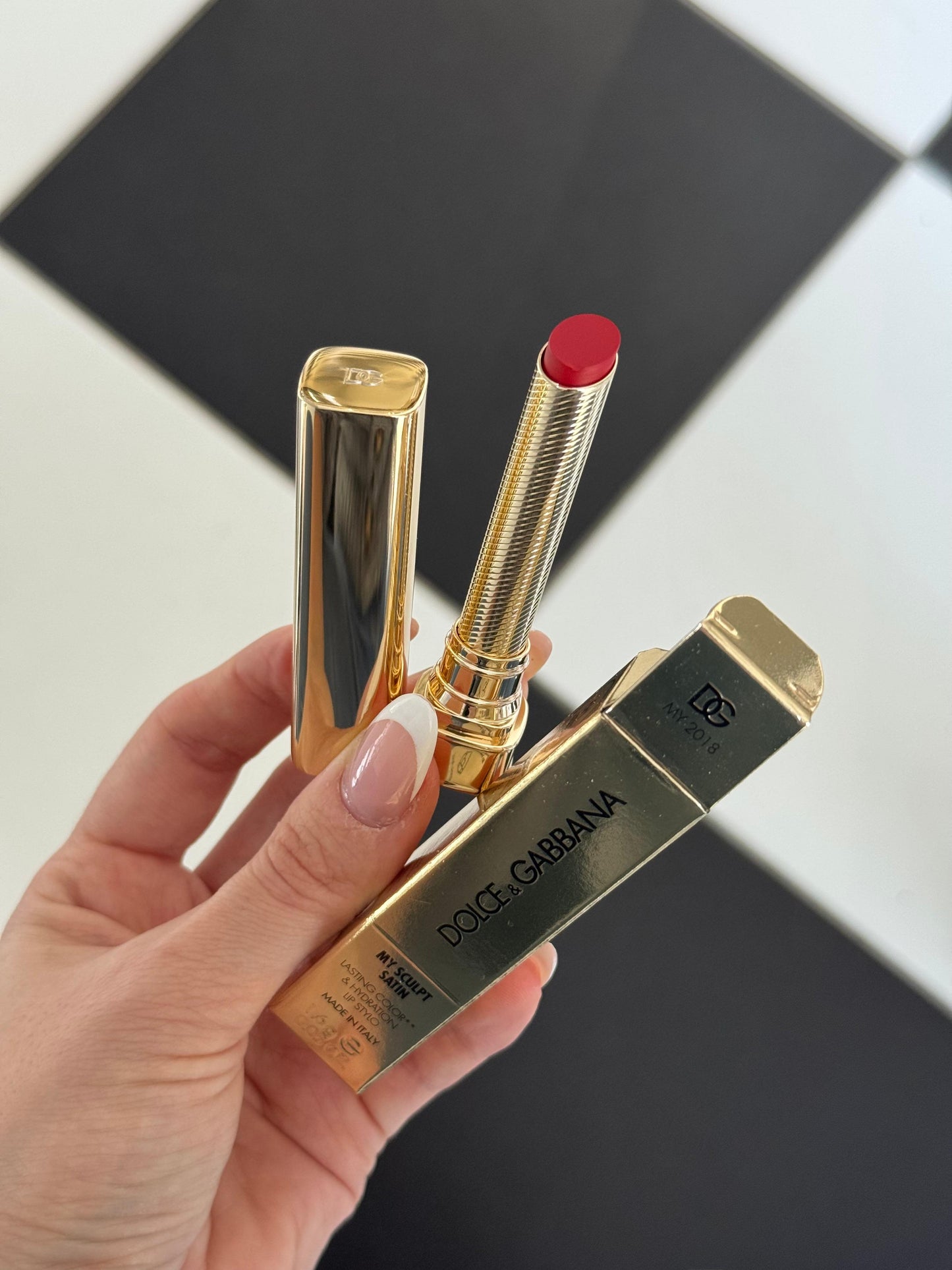 DOLCE&GABBANA My Juicy Sheer Lipstick - My 2018
Instant Shine & Hydration Lip Stylo